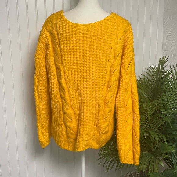 Anthropologie Gold Relaxed Fit Cable Alpaca Sweater Womens Large - Picture 3 of 11